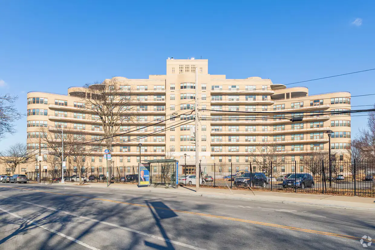 82-41 Parsons BLVD, Jamaica, NY 11432
